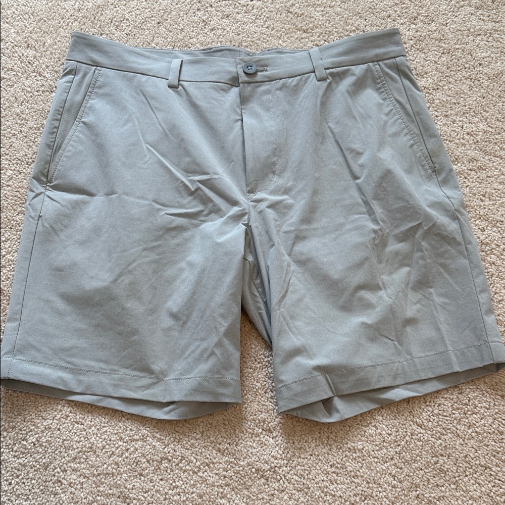 Vineyard Vines Men's Gray Flat Front Shorts
